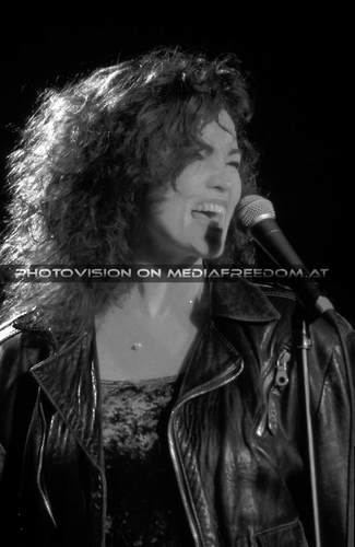 A-lan-nah 10: Alannah Myles