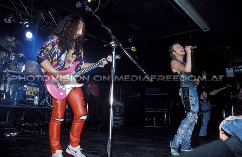 Different World Tour 15