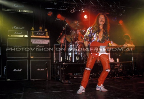 Different World Tour 04