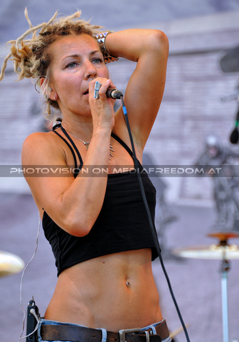 NIDDL and the NoNo Band 33