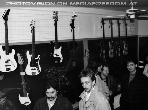 Guitars Only - Pix 07: Freddy Brix, Harry Brix