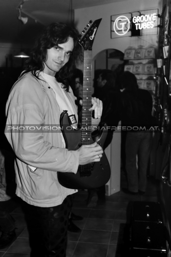 Guitars Only - Pix 20: Freddy Brix