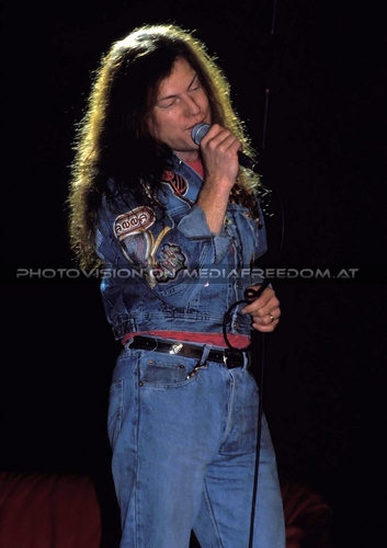 Redlock - Cry for life 2: Freddy Gigele