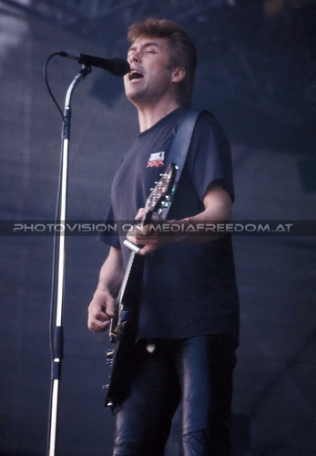 Bloody Buccaneer Tour - Pix 42: George Kooymans