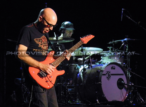 Black swans 03: Joe Satriani