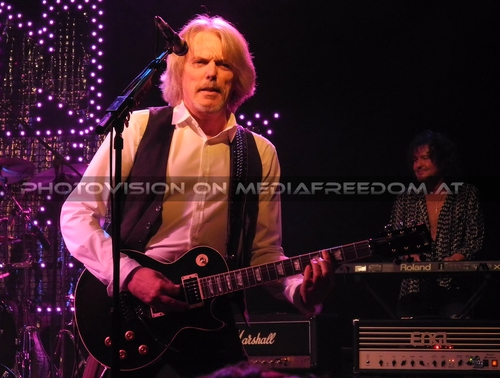 Lizzy Live Tour - Pix 09