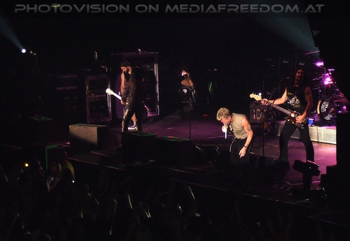 Dont need a gun: Steve Stevens,Billy Idol