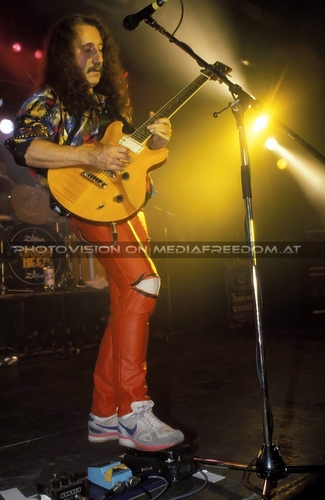 Different World Tour 23