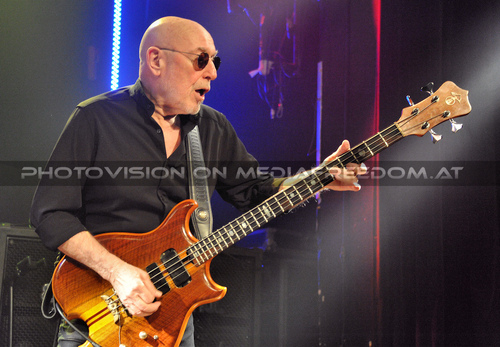 The farewell to "Love Hurts" Razamanaz 28: Pete Agnew