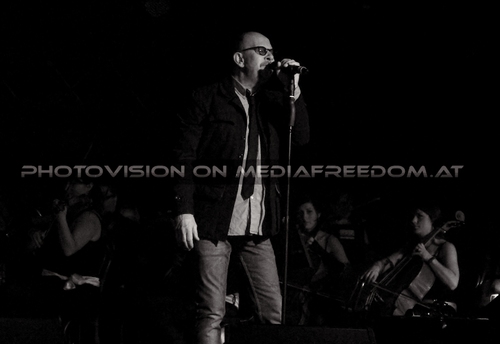 Do nothing till you hear from me 04