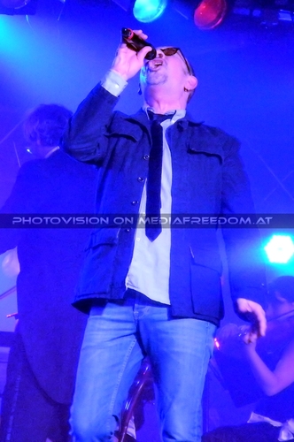 Do nothing till you hear from me 17