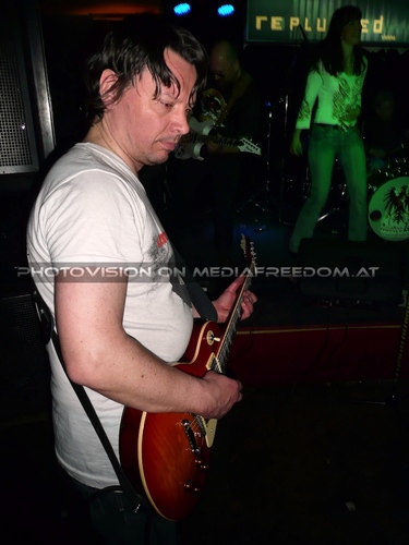 Living loving maid 12