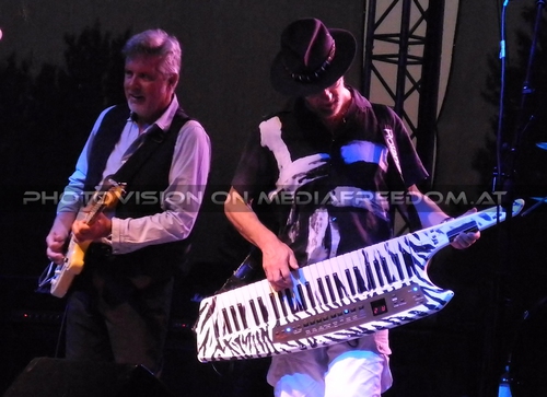 Somewhere in Africa again - Tour Pix 34