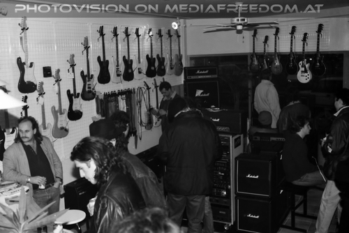 Guitars Only - Pix 09