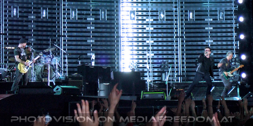 Vertigo 09: The Edge,Larry Mullen,Bono,Adam Clayton