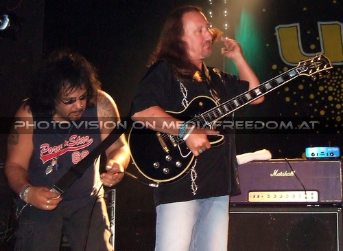 Between two worlds 17