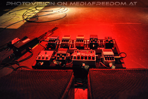 The farewell to "Love Hurts" Razamanaz 16