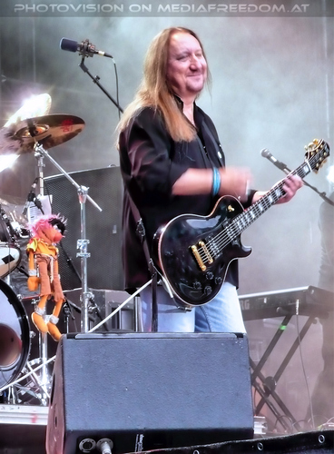 Wake the sleeper 11: Mick Box