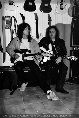 Guitars Only - Pix 23: Freddy Brix, Charly F. Lovehurts (Charly Swoboda)
