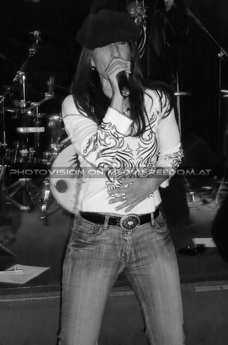 Living loving maid 19