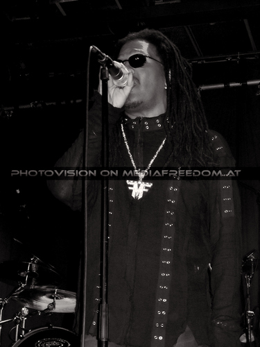 Meta-Funk'n-Physical 12