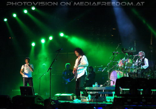 We are the champions: Paul Rogers,Brian May,Roger Taylor