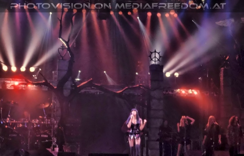 If i could turn back time