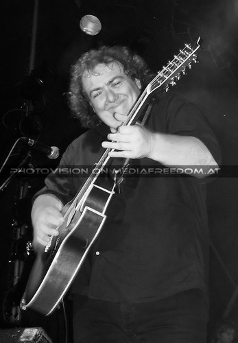 M3 live - Tour Pix 27: Bernie Marsden