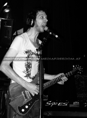 Silence Followed Tour Pix 32: Paul Gilbert