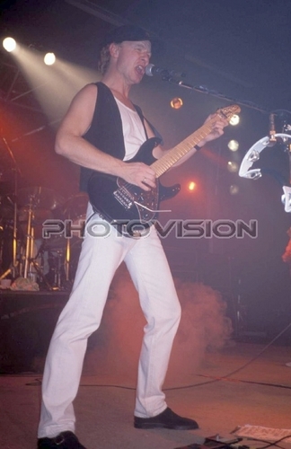 The king will come: Andy Powell