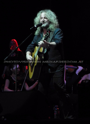 Capricorn: Bohemian Symphony Orchestra,Les Holroyd