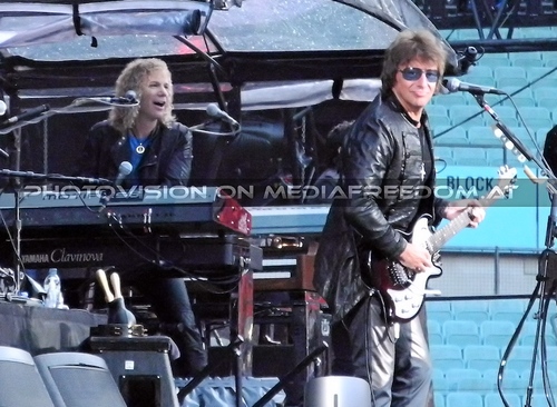 The Circle Tour 13: David Bryan,Richie Sambora