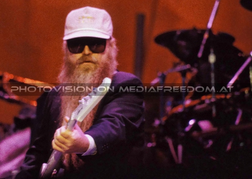 Recycler Tour Pix 16: Dusty Hill