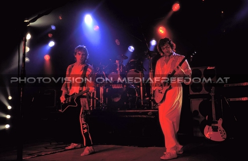 Here to hear - Tour 10: Fred Turner,Steve Upton,Martin Turner