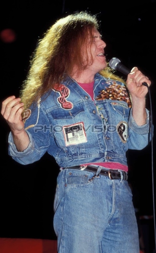 Redlock - Cry for life: Freddy Gigele