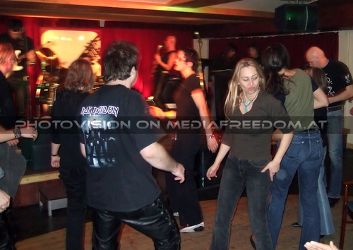 Strange kind of woman 17