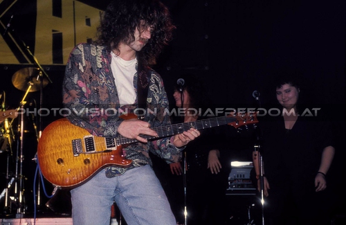 A Christmas Care-Roll 018