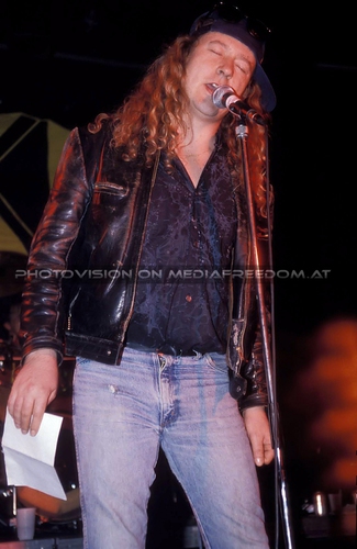 A Christmas Care-Roll 005