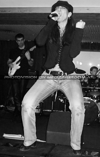 Strange kind of woman 11