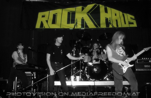 I cant hold back: Jim Peterik,Dave Bickler,Gary Smith,Frankie Sullivan