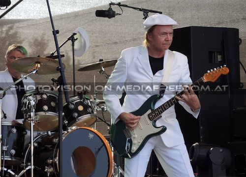 I can do it 17: John Richardson,Alan Williams