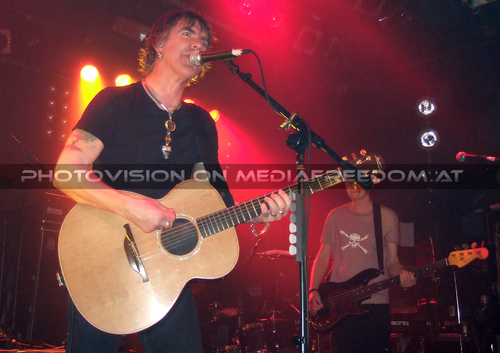 Carnival 04: Justin Sullivan