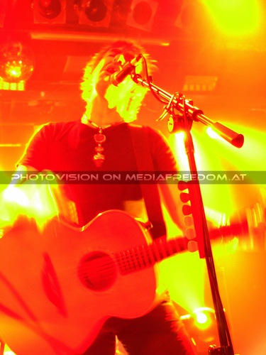 Carnival: Justin Sullivan