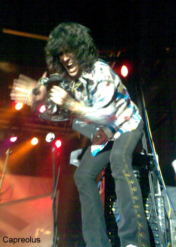 dirty white boy: Kelly Hanson