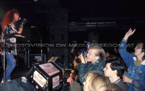 Live tonite 07: Mike Wilson