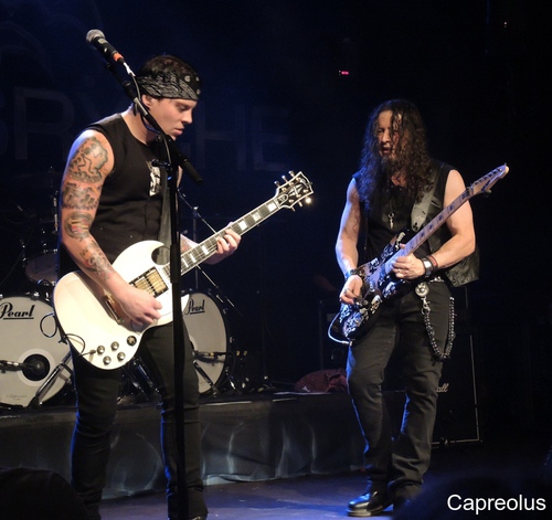 Double solo: Parker Lundgren, Michael Wilton