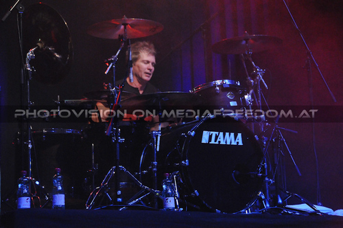 Mr. Big: Pat Torpey