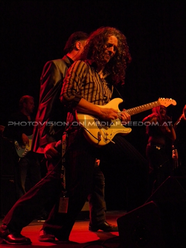 I'm gonna tear your playhouse down