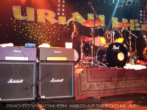 Between two worlds 05