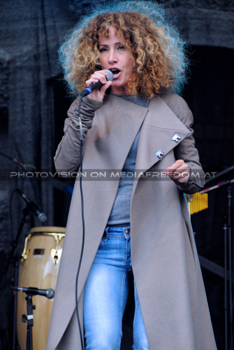 Sandra the Sun 17: Sandra Pires